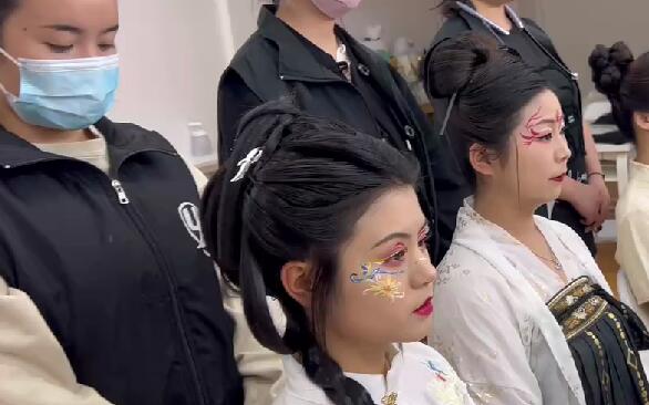 2023适合女生的学习的美业推荐 2023适合女生的学习的美业推荐